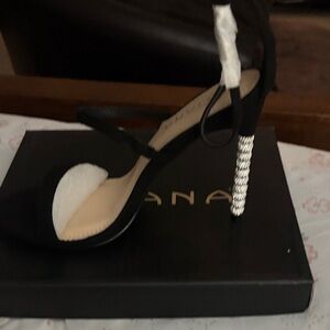 Liliana Elegant Black Heels with Dazzling Silver Detail